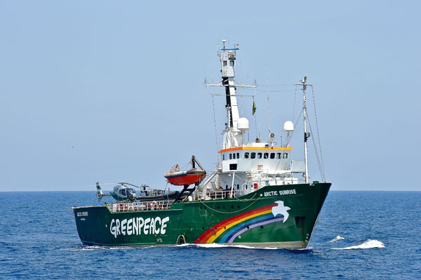 Tribunal de La Haya ordena a Rusia indemnizar a Greenpeace por asalto a barco