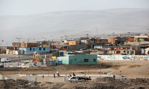Arica: gobierno defiende desocupación por motivos sanitarios, ambientales y de seguridad