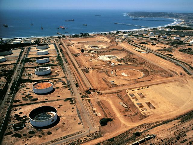 Ministro Pacheco encabeza inicio de construcción de central de gas natural en Mejillones