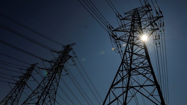 Multan con más de $9.000 millones a eléctricas por cortes de luz