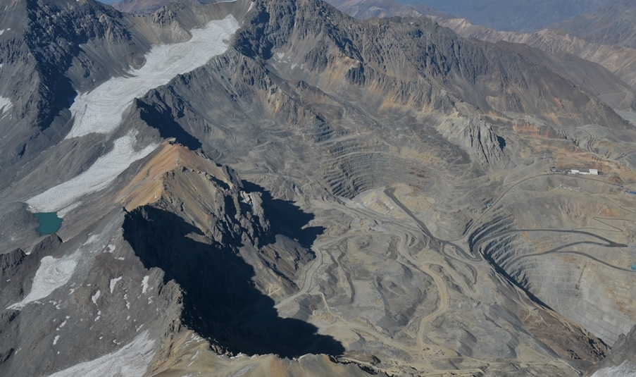 Greenpeace revela en Chile la zona con mayor destrucción de glaciares en el mundo