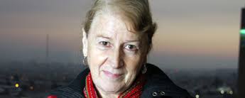 Más de medio centenar de líderes sociales, religiosos y ambientales del país respaldan  labor de Sara Larraín