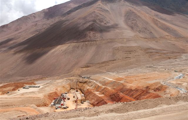 Cerro Casale podría optar por el agua desalada para destrabar actualización