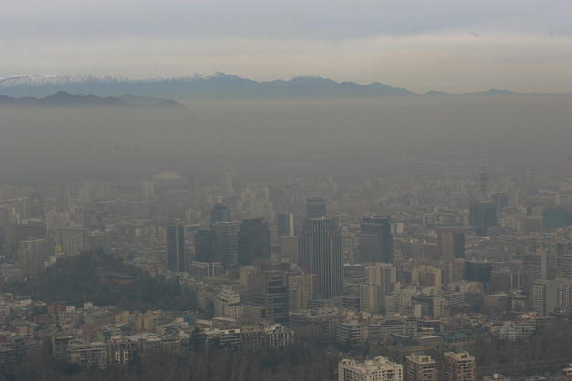 Más de diez millones de chilenos viven en zonas donde se respira un nivel crítico de aire