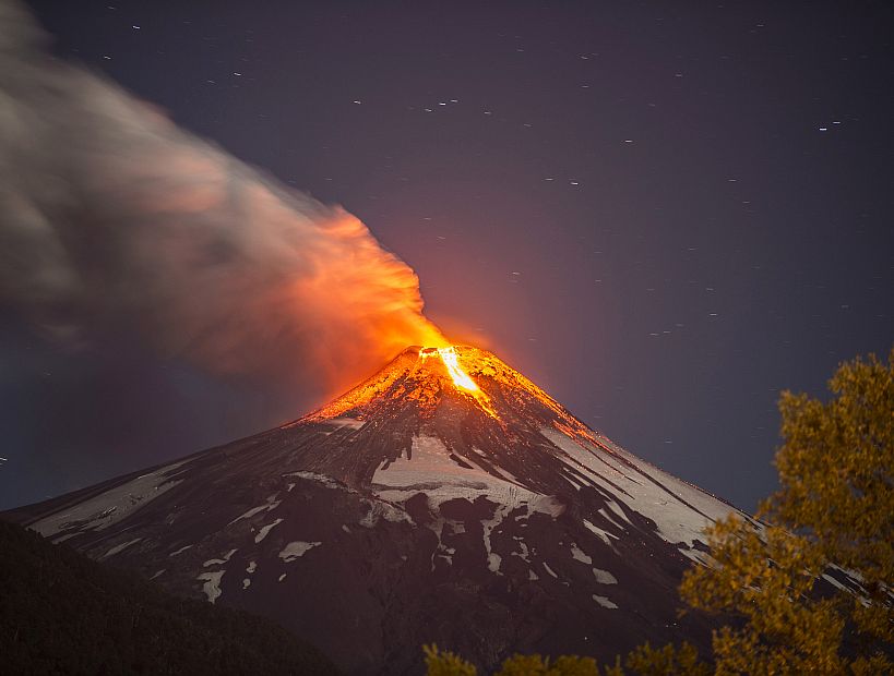 Sernageomin fija cauces de riesgo en caso de erupción de Volcán Villarrica