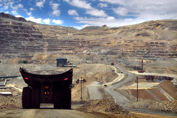 Decretan clausura total de depósito de estériles de mina Los Bronces