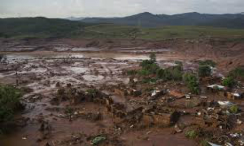 Dilma Rouseff: BHP Billiton y brasileña Vale son responsables de desastre minero