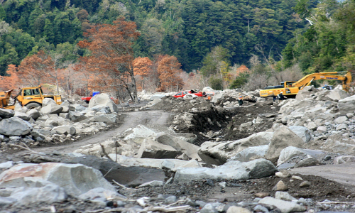 Los Lagos: Servicios públicos plantean necesidad de revaluar proyecto central Río Colorado