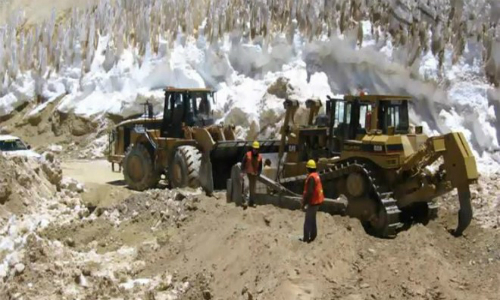 Grandes mineras se alertan por proyecto de glaciares y se reúnen con el Gobierno