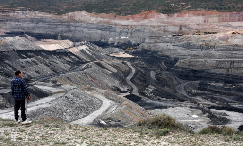Minera Cerrejón reanuda exportaciones de carbón desde Colombia