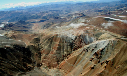 Barrick evalúa opción subterránea para desarrollo de proyecto minero Pascua Lama