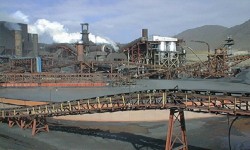 Tripulantes y buzos se manifestaron en dependencias de CAP minería