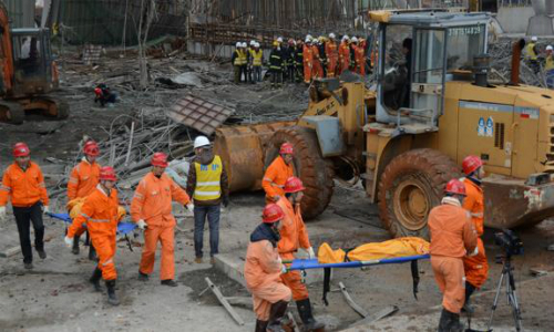 Al menos 67 muertos en el derrumbe de una central eléctrica a carbón en China
