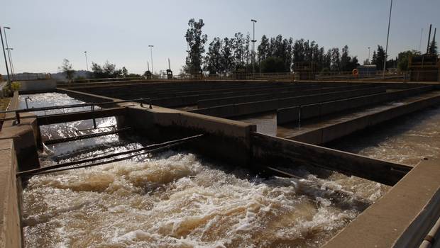 Construirán seis estanques para asegurarle el agua a Santiago