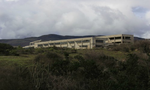 El elefante blanco del grupo Luksic en Los Vilos