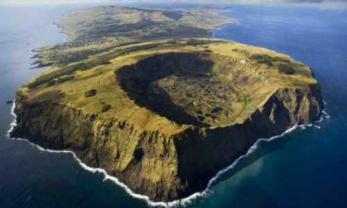 Gobierno se querella por incendios en Isla de Pascua