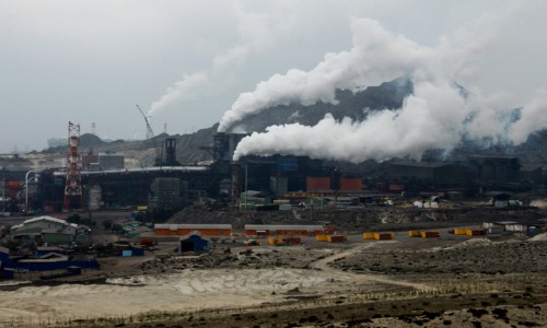 Vecinos denuncian contaminación de tren de CAP Minería