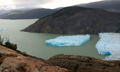 350 por 385 metros tendría el témpano desprendido del Glaciar Grey