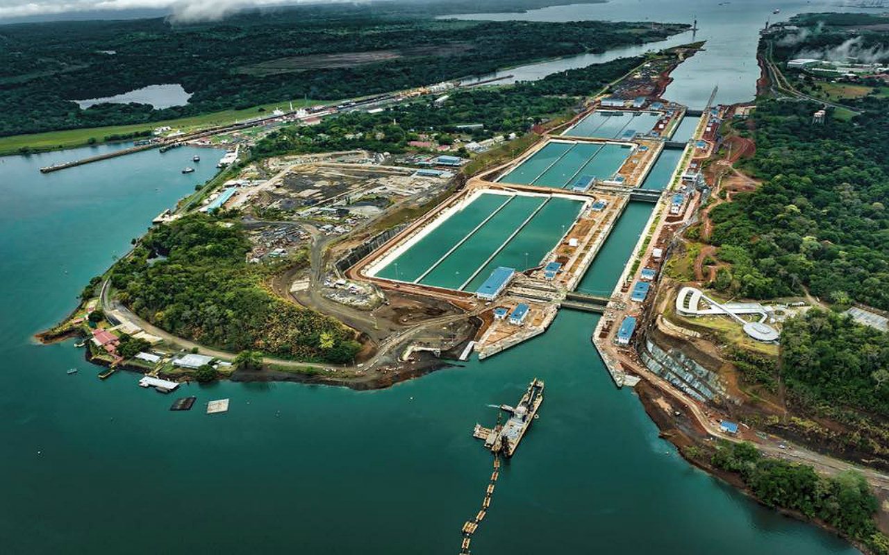 Canal de Panamá descarta ampliación hasta 2025 por falta de agua