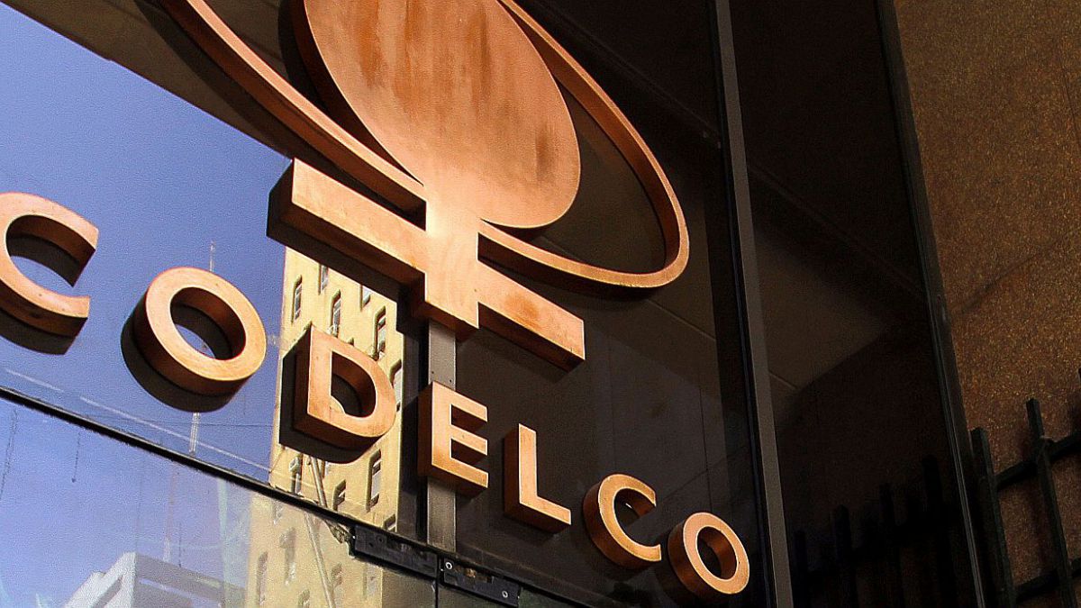 Codelco: Contraloría acusa débil control de Cochilco y revela millonario sobrecosto en plan de retiro