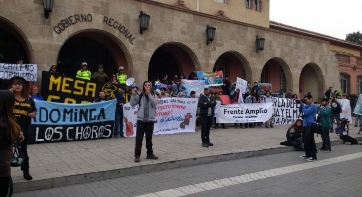 Detractores de los proyectos Dominga y Puerto Cruz Grande marcharon en La Serena