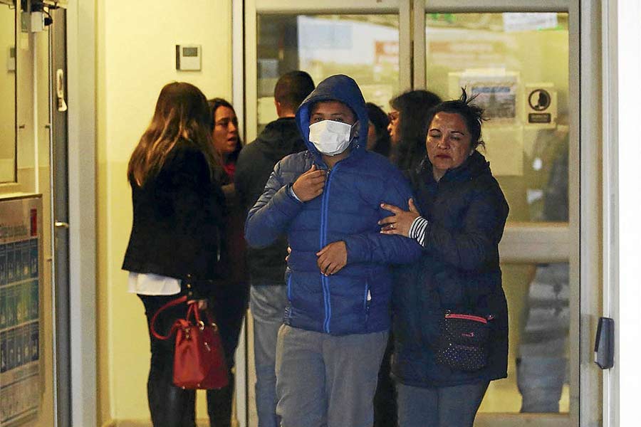 Emergencia por nube tóxica en Quintero evidencia precarización del sistema de salud