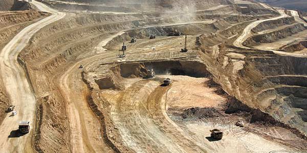 Aymaras presentaron recurso por aprobación de minera Quebrada Blanca Fase 2