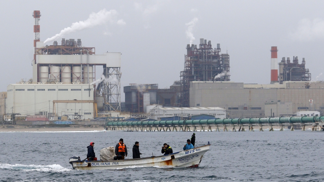 Pescadores acudirán a la Corte Suprema por proyecto de Oxiquim