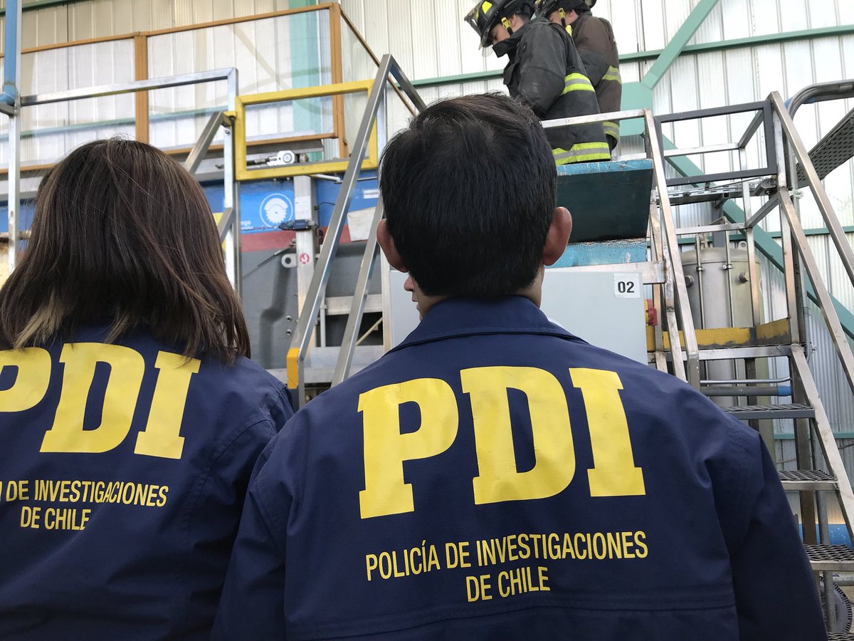 Peritos de PDI que tomaron muestras en Enap sufrieron intoxicación