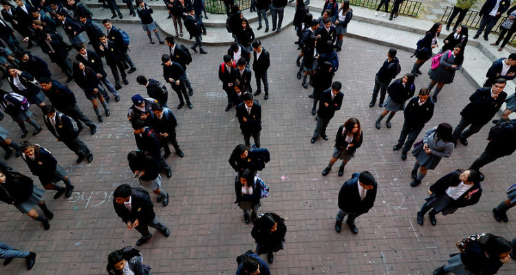 Parlamentarios piden al Gobierno que intervenga para frenar contaminación en colegios de Copiapó