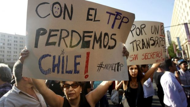 Presión ciudadana lleva al Gobierno a sacar votación del TPP-11 de la tabla de la Cámara