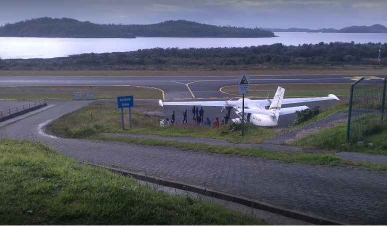 Aeródromo de Melinka permanece tomado por pescadores artesanales por “inoperancia de Subpesca”