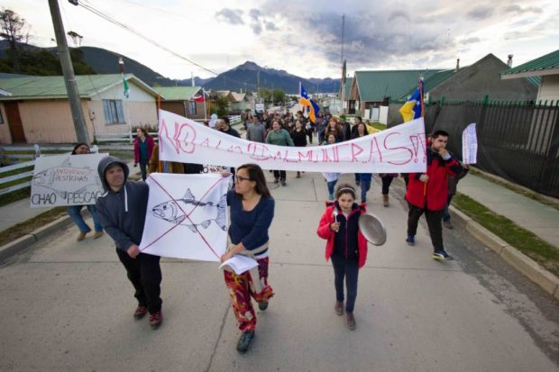 Comunidad yagán denuncia procesos viciados en instalación de salmonera en Cabo de Hornos