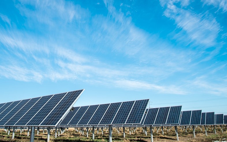 Detallan plazos para planta fotovoltaica de Valparaíso: estaría lista el 2021