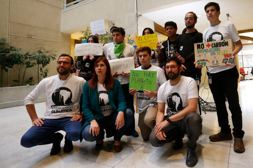 Revolución Democrática pide al Gobierno declarar Estado de Emergencia Climática