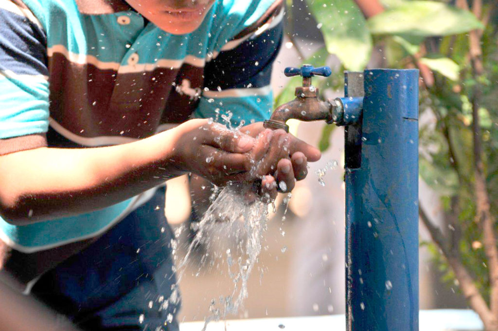 Cerca de la mitad de la población rural vive sin agua potable