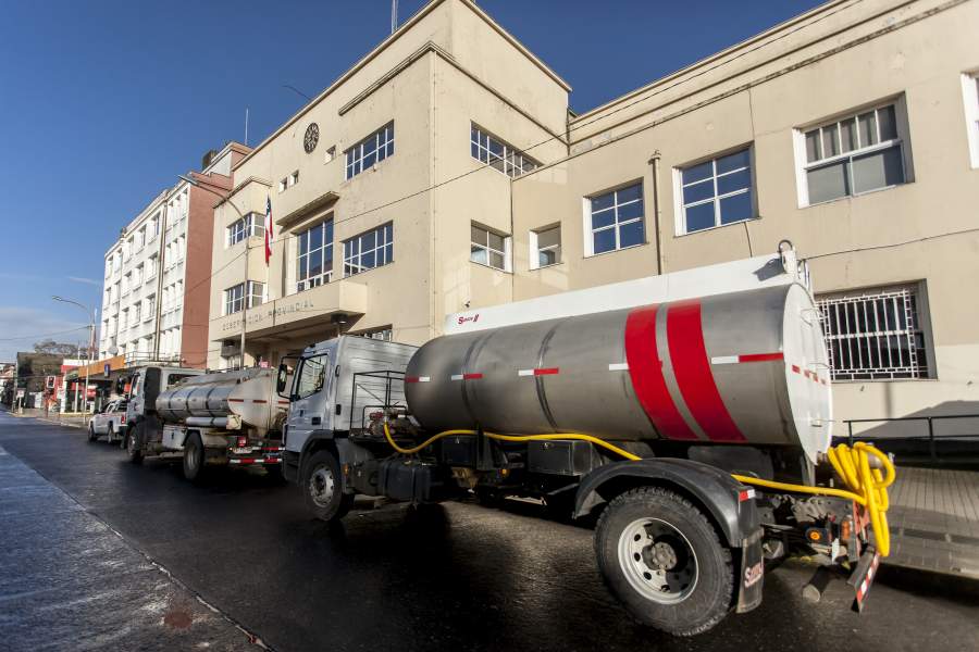 Superintendente acusa que demora de medidas por corte de agua en Osorno fue porque Essal “en un comienzo dio información errónea”