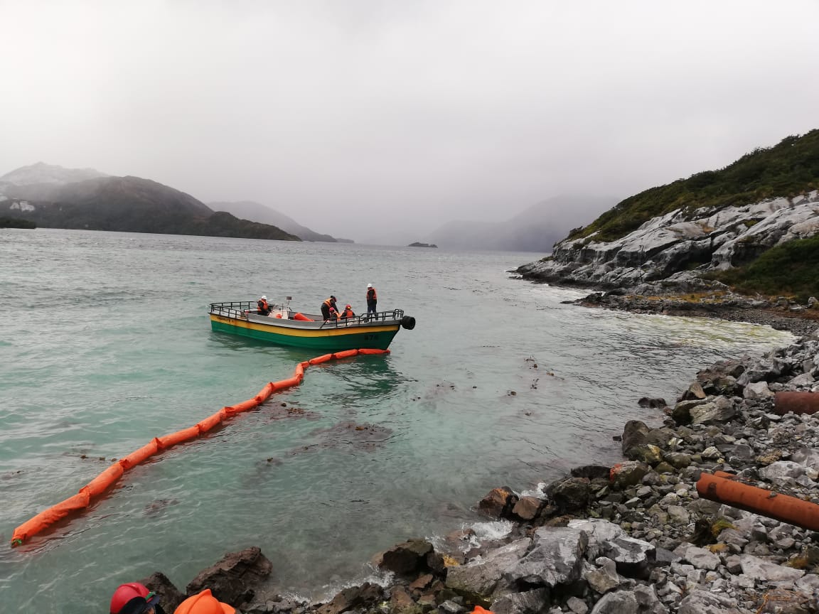 Juan Carlos Tonko, de la comunidad kawésqar Puerto Eden y derrame en isla Guarello: “Hemos solicitado sancionar a los responsables”