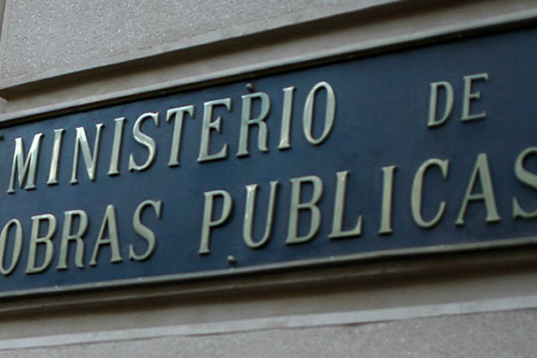 Efectivos de la PDI allanaron dependencias de la DGA en Santiago: investigan delito de prevaricación administrativa