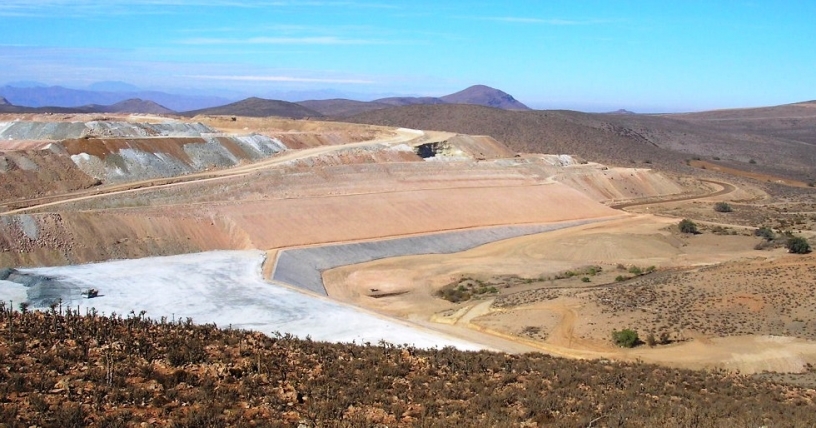 Gobierno le quita urgencia a proyecto que reforma el SEIA para buscar acuerdos