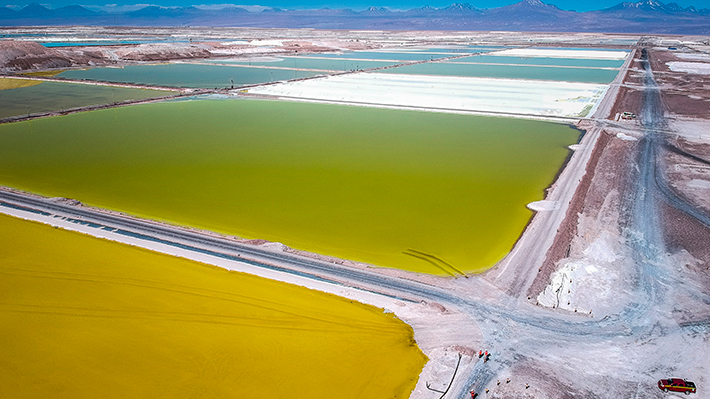 Tras retrasos en acuerdo con Codelco, Salar Blanco impulsa proyecto de litio por etapas