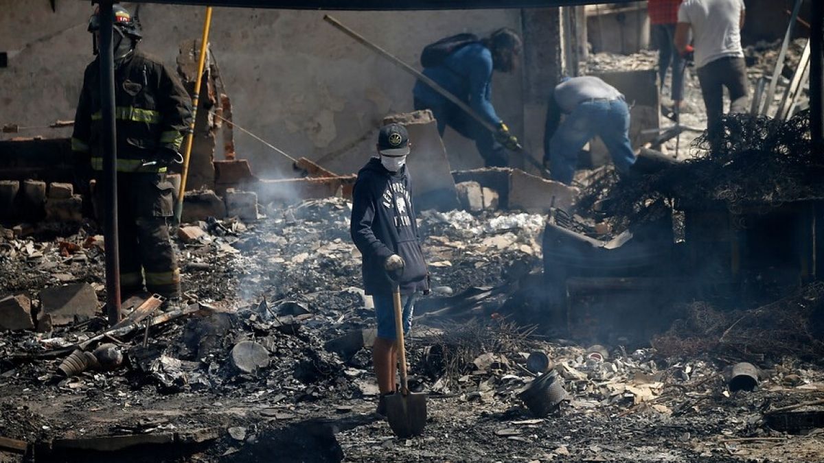 245 casas fueron afectadas por gigantesco incendio en Valparaíso