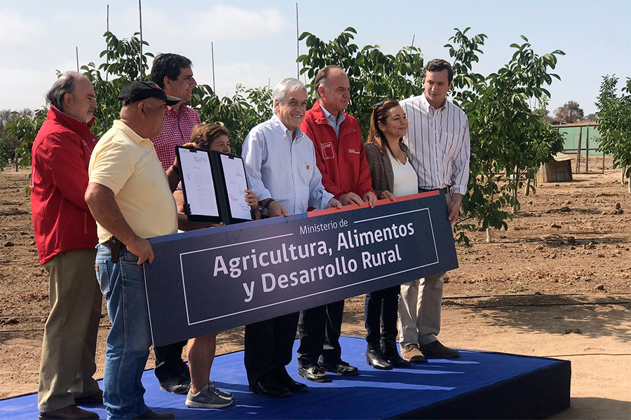 Piñera firma proyecto de ley que crea el ministerio de Agricultura, Alimentos y Desarrollo Rural