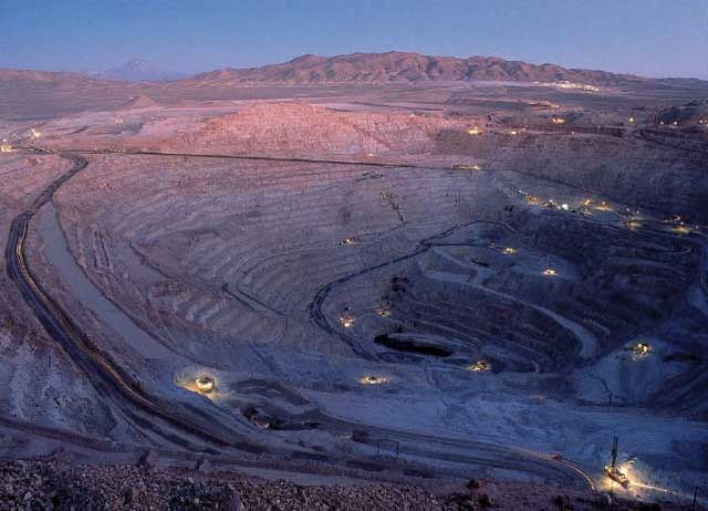 Multan en más de $6.600 millones a Minera Escondida por daño ambiental irreparable en Salar de Atacama