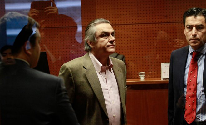 Acusado de cohecho declara en favor de acusado de cohecho: Longueira apoya a Orpis en el caso Corpesca y asegura que la Ley de Pesca se tramitó con la “mayor transparencia”