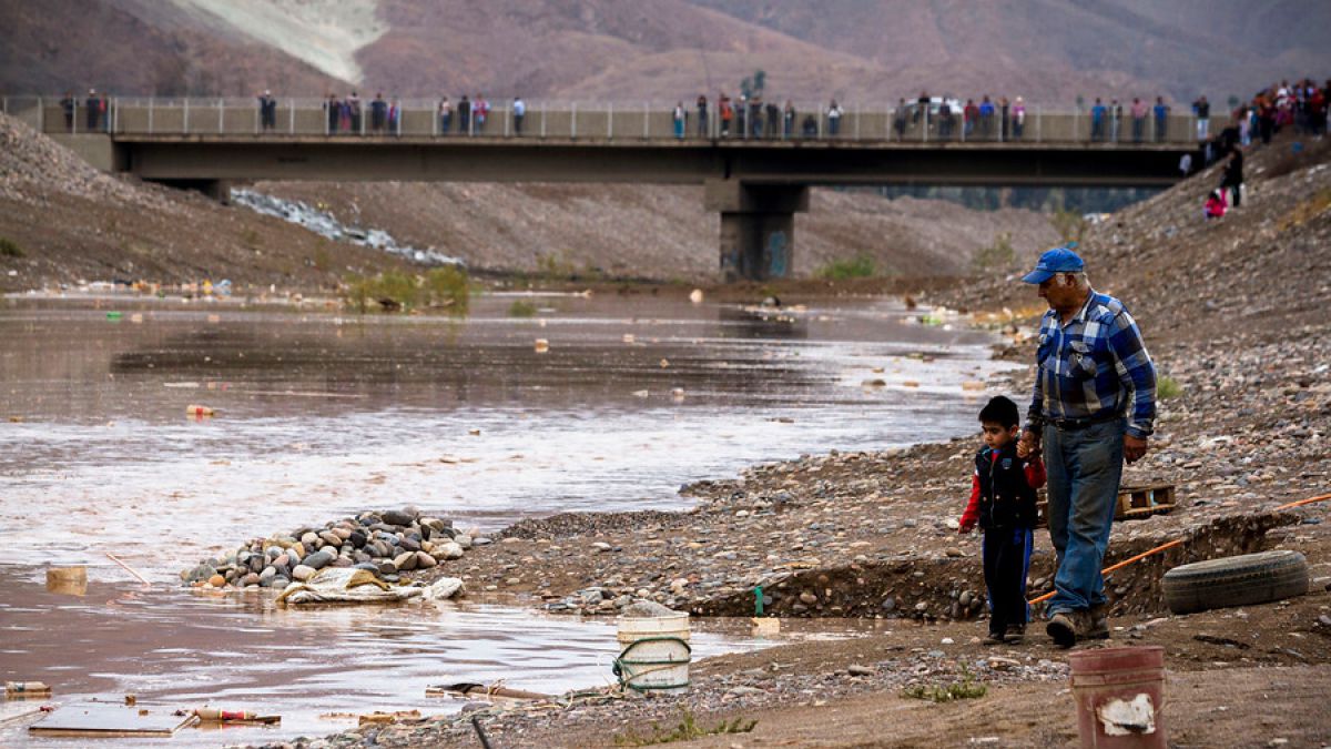 Las claves y estrategias para enfrentar la profunda escasez hídrica que azota a Chile hace ya varios años y que podría empeorar dramáticamente en el mediano plazo