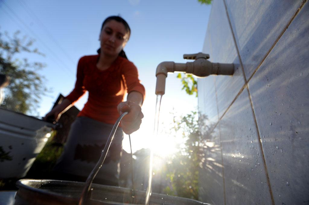 Covid-19 y derecho al agua: INDH expresa preocupación por provisión del vital elemento en zonas de crisis hídrica