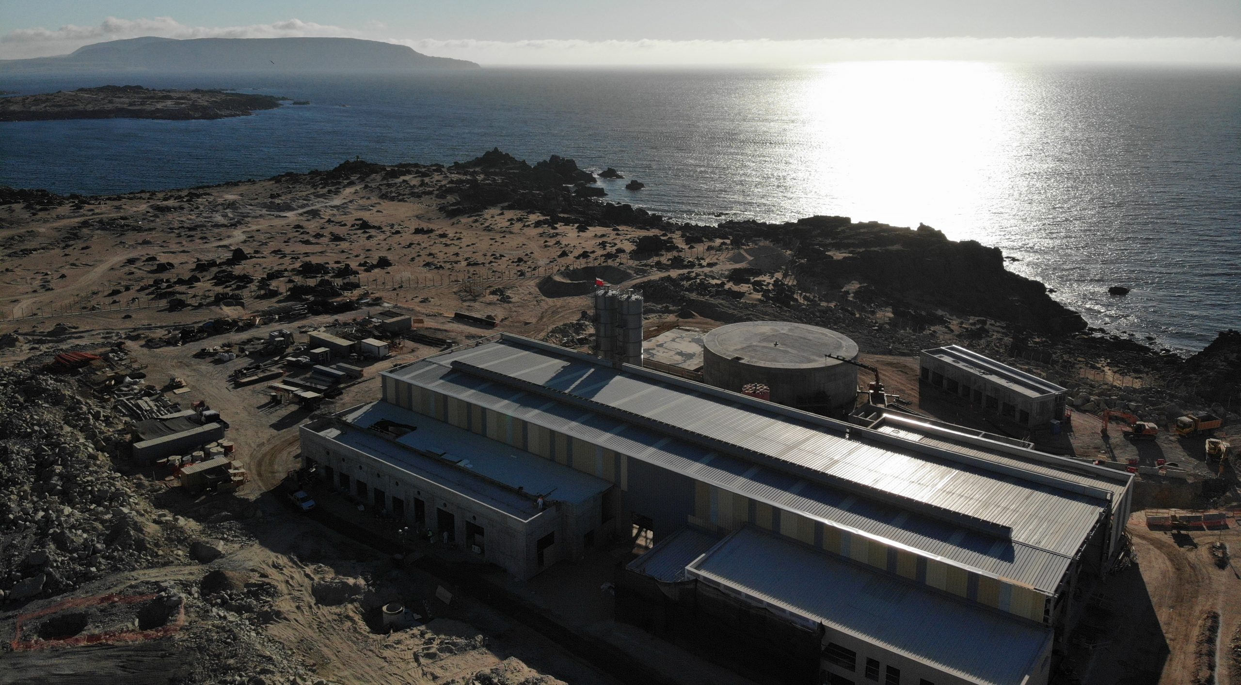 Primera desaladora estatal de agua en Chile comenzará a funcionar en septiembre