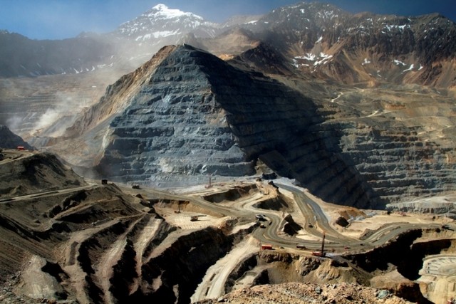 Chile: 40 proyectos mineros cercan 16 parques y reservas nacionales