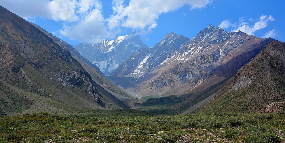 Anglo American comprometió financiar un parque en el río Olivares, donde tiene concesiones mineras